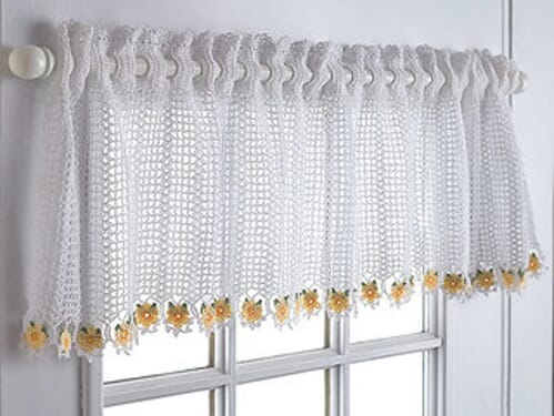 Country Daisy Trimmed Valance