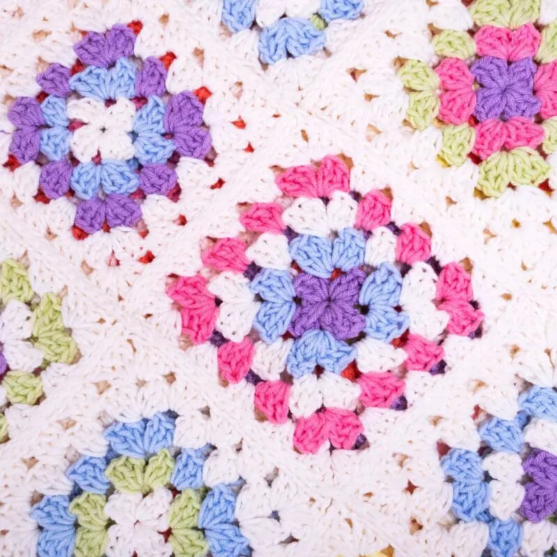 Learn How Many Granny Squares To Make A Blanket - Cotton & Cloud