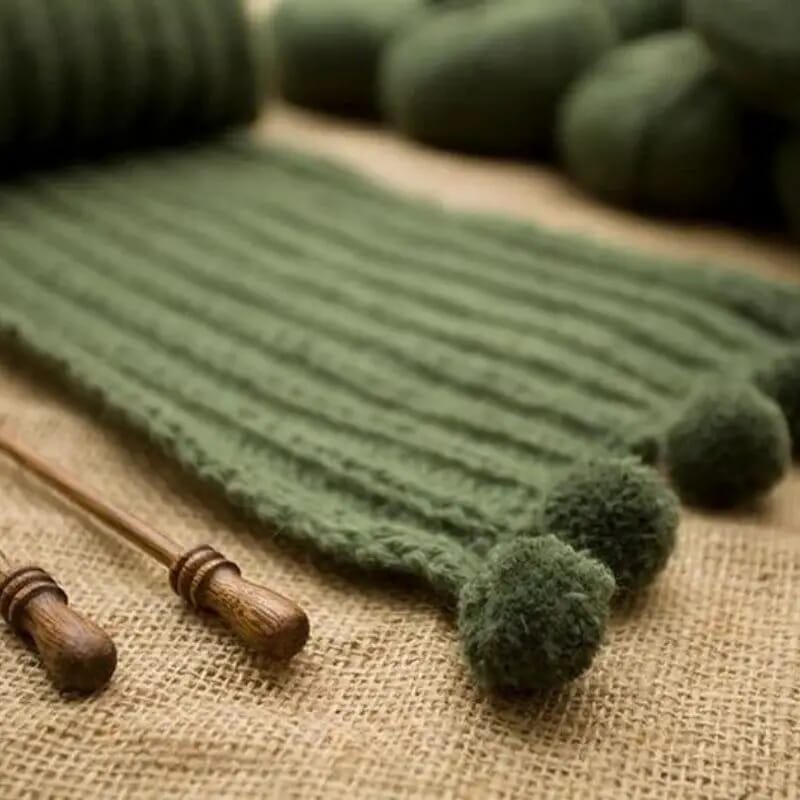 Pom Pom Ribbed Scarf Knitting Kit