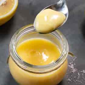 Luscious Hollandaise Sauce Recipe (A Breakfast Must-Have)