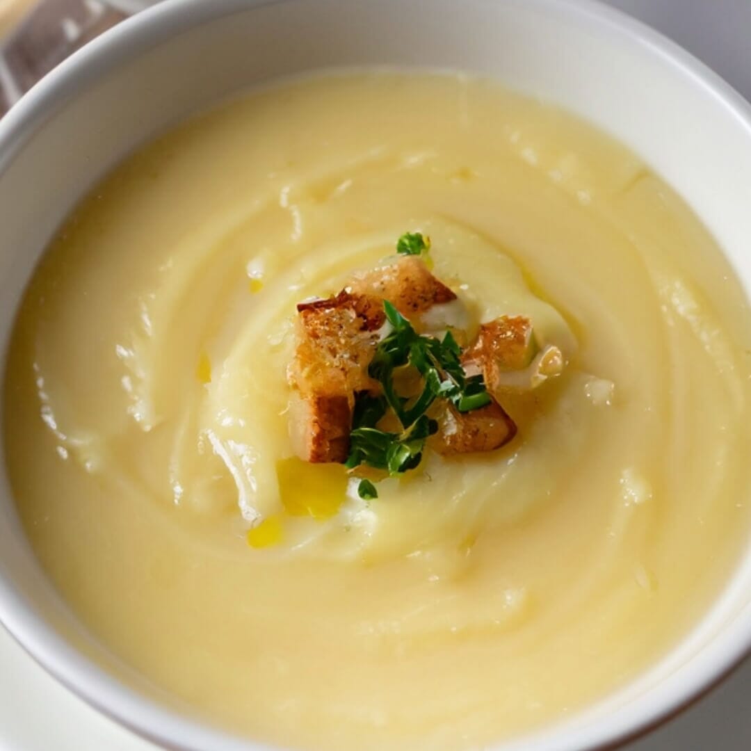 Easy Mashed Potato Soup Recipe (Rich And Savory) - Soup Chick