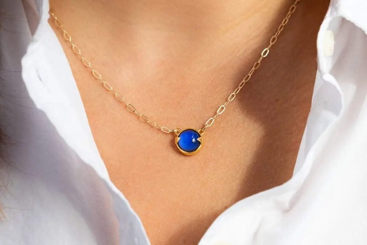 The Many Colors And Meanings Of A Mood Necklace